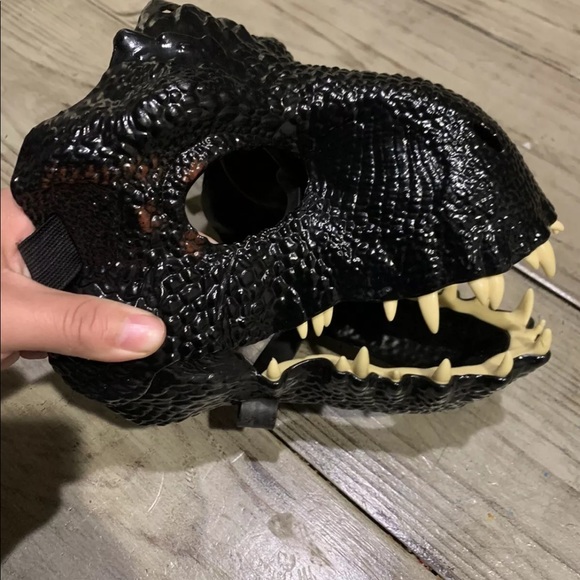 JURASSIC WORLD INDORAPTOR Mask FLY94 Villain Dino Mask COLLECTORS NWOT R… - Picture 5 of 8
